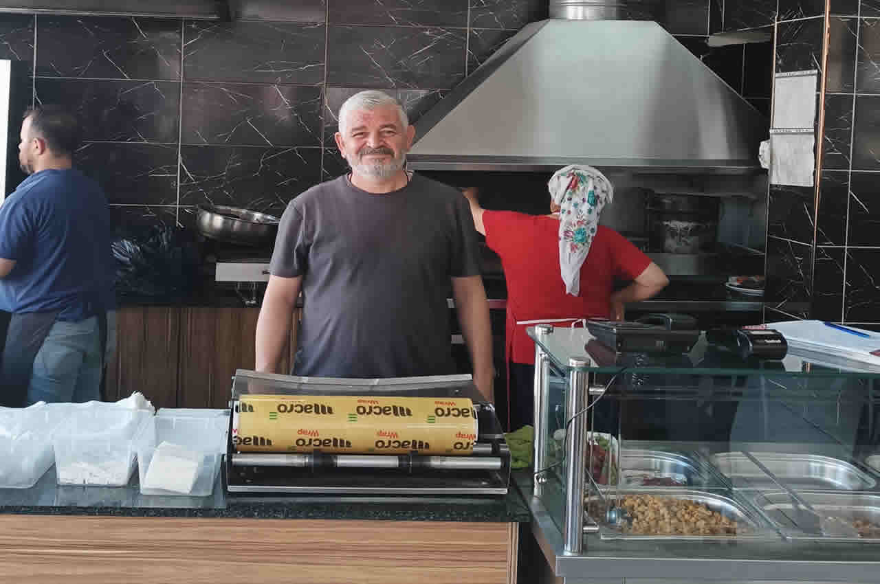 Ela Döner